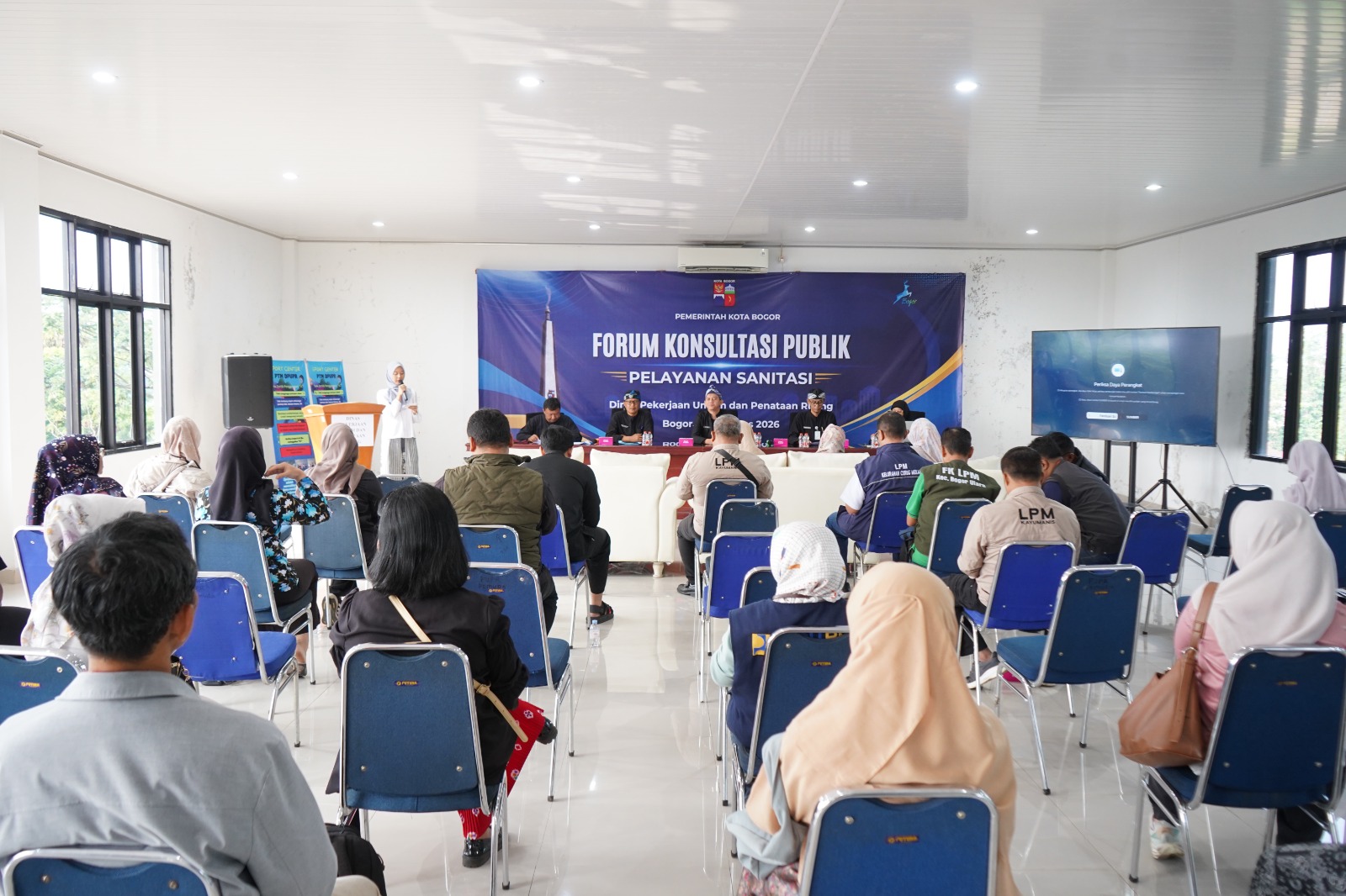 Peserta forum konsultasi publik pelayanan sanitasi Dinas PUPR Kota Bogor
